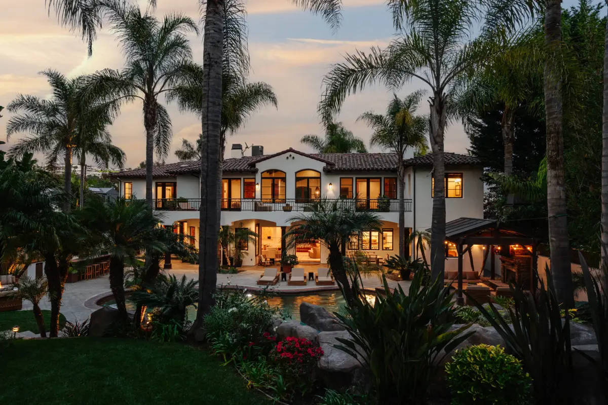 SpaceX Millionaires Are Coming for L.A. Homes