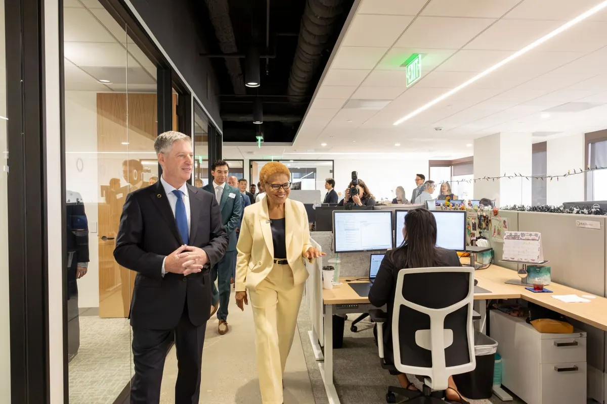 Mayor Bass Celebrates Grand Opening of Banc of California’s New 40,000 Square Foot Downtown L.A. Office